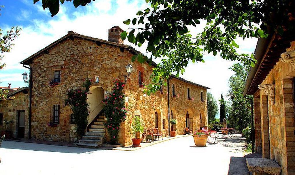 Aparthotel Sarna San Quirico dʼOrcia